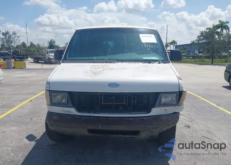 2000 Ford E-250 Commercial z USA, uszkodzony, nr VIN 1FTNE2422YHB89648